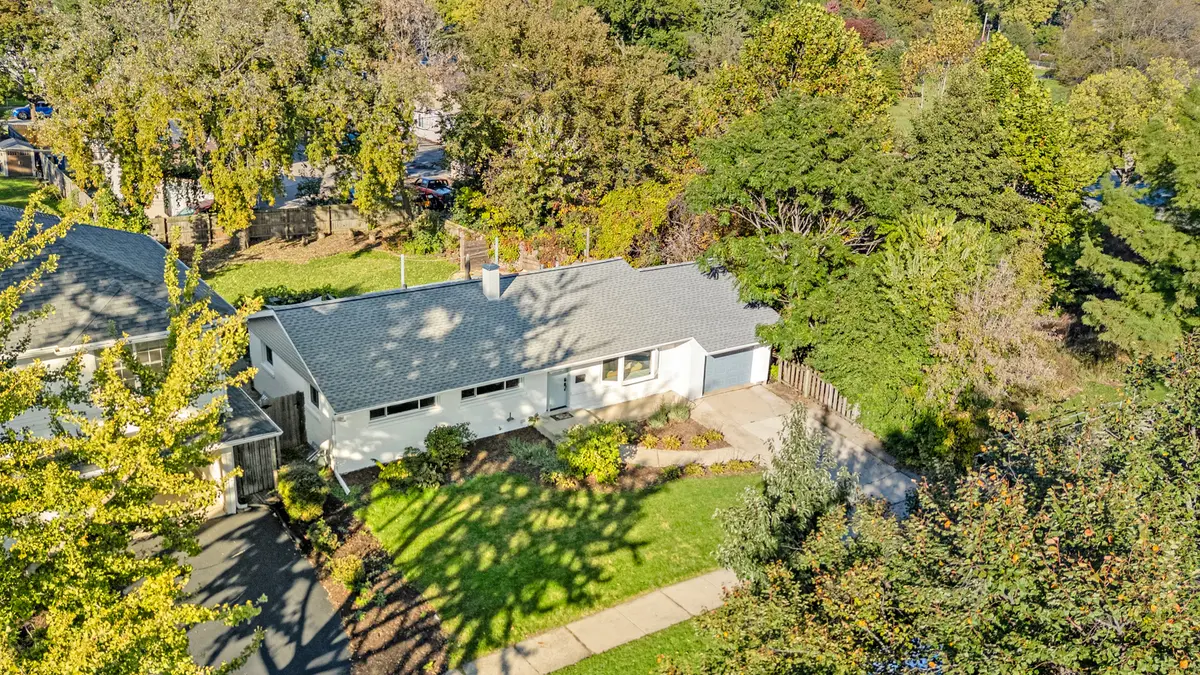 414 Austin ST, Downers Grove, IL 60515