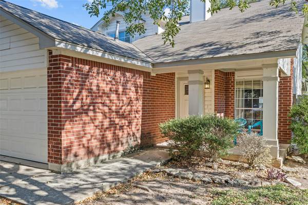 321 Zebra DR, Kyle, TX 78640