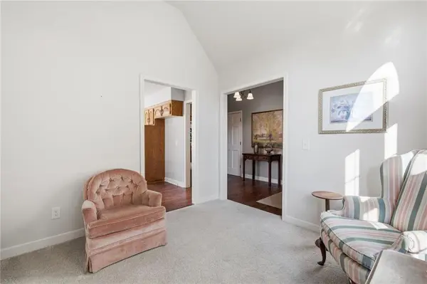 11212 W 115TH ST, Overland Park, KS 66210