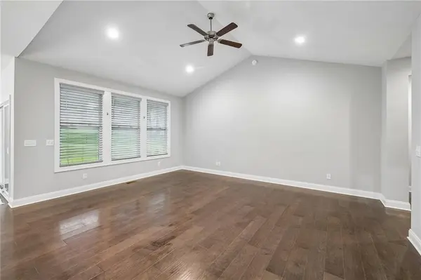 520 SW Haverford RD, Lee's Summit, MO 64081