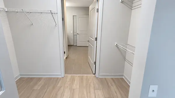 1025 W Addison ST #831C, Chicago, IL 60613