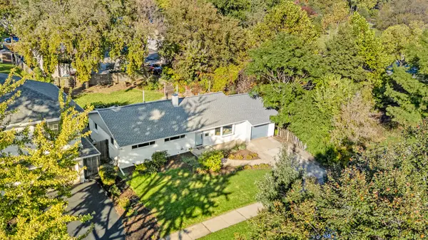 414 Austin ST, Downers Grove, IL 60515