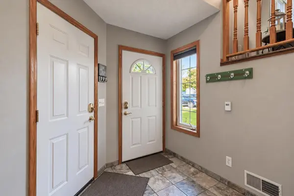 105 Torrey Pines DR, Mankato, MN 56001
