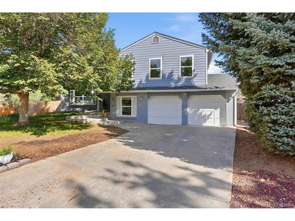 7742 S Penrose, Littleton, CO 80122
