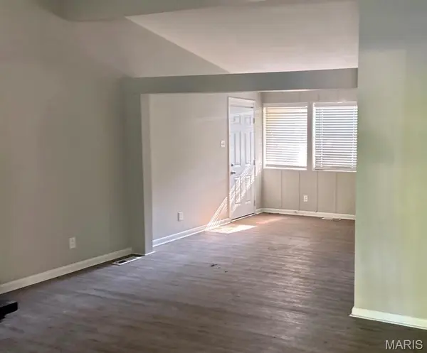 10448 Halls Ferry RD, Riverview, MO 63136