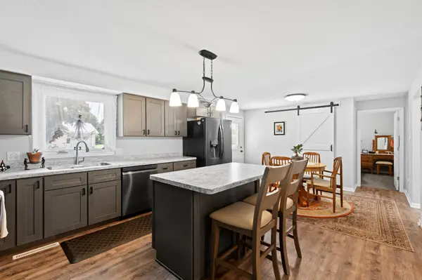 708 Lyndale AVE, Spring Valley, MN 55975