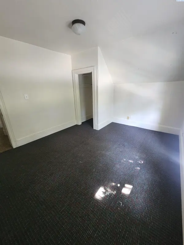 513-515 NE Kamiaken Street, Pullman, WA 99163