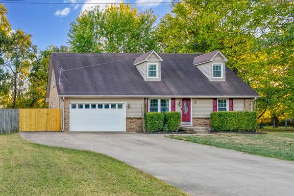 634 Cleveland Dr, Clarksville, TN 37042
