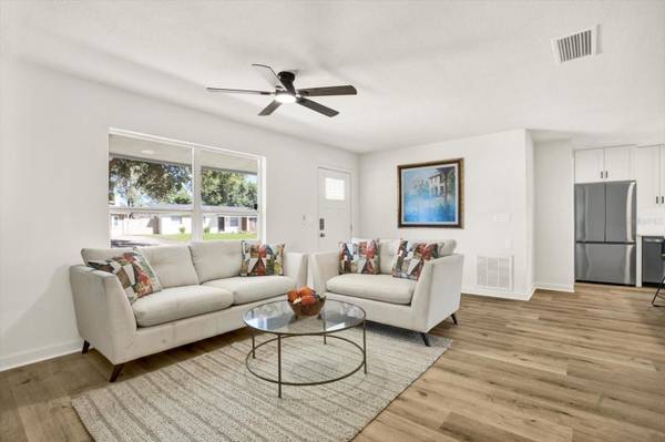 8232 82ND AVE, Seminole, FL 33777