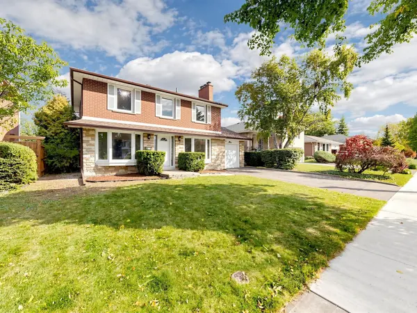 82 Crossbow CRES, Toronto C15, ON M2J 3M4