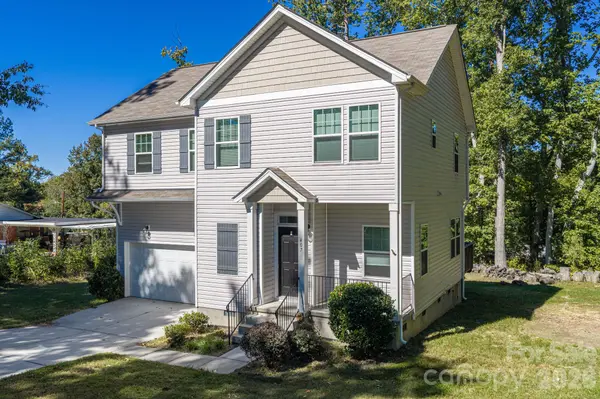 407 Farris DR, Cherryville, NC 28021