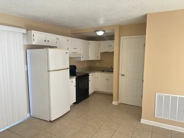3420 Westside Dr #NW #1, Cleveland, TN 37312