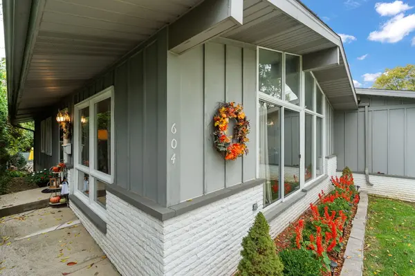 604 Elmhurst ST, Valparaiso, IN 46385