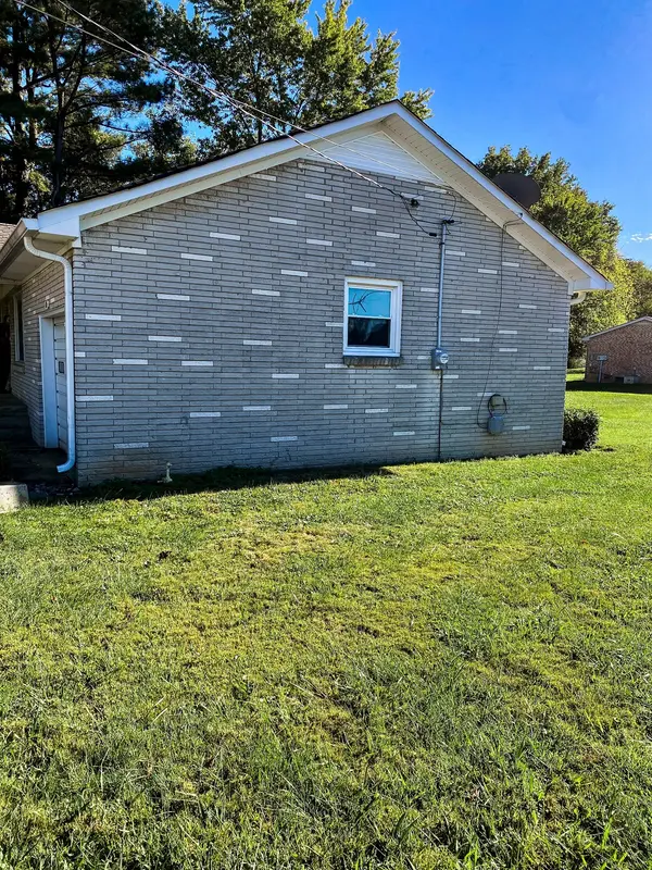 630 N Broadway, Portland, TN 37148