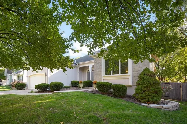 12307 Ash Ash ST, Leawood, KS 66209