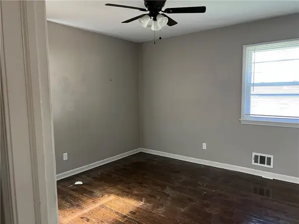 502 NW Central ST, Lee's Summit, MO 64063