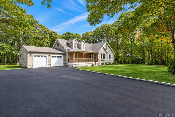 42 Homestead AVE, Westhampton Beach, NY 11978