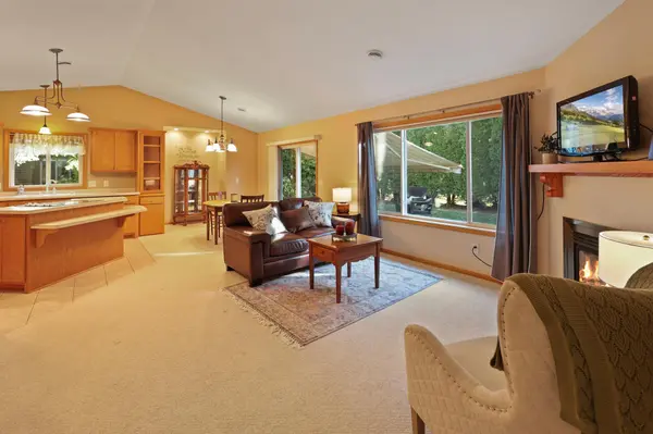 1004 Oak Pond DR, Sartell, MN 56377