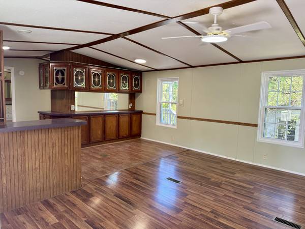 1730 Drinnen Rd, Knoxville, TN 37914