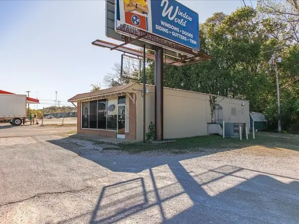 101 Santa Fe Pike, Columbia, TN 38401
