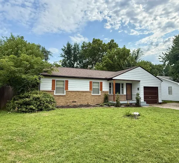 515 W 4th St,  Haysville,  KS 67060