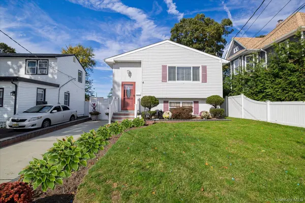59 Harris AVE, Freeport, NY 11520