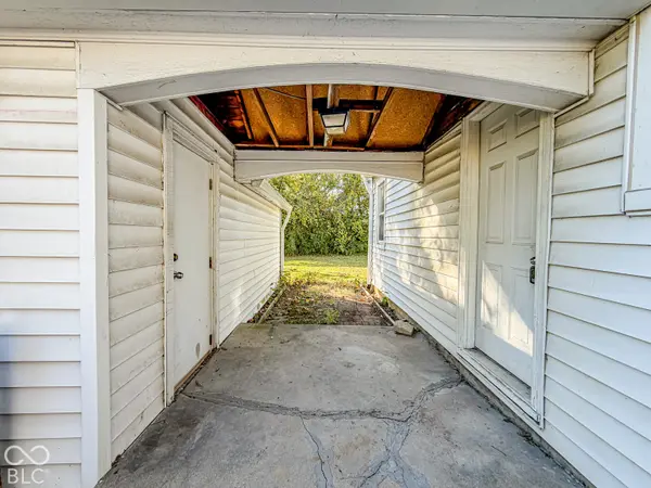 18 Rebecca DR, Indianapolis, IN 46241