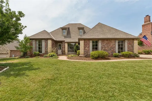 3316 Shadow Valley DR, Edmond, OK 73034