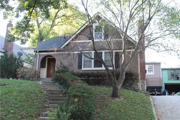 319 E Dartmouth RD, Kansas City, MO 64113