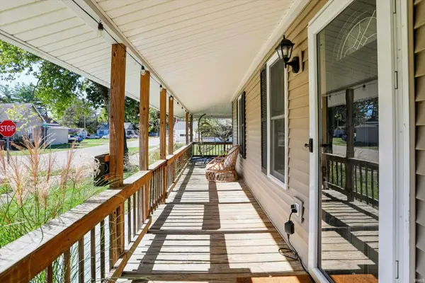 75 W Clay ST, Spencer, IN 47460
