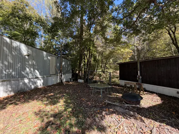 1946 Bluff Mountain Rd, Sevierville, TN 37876