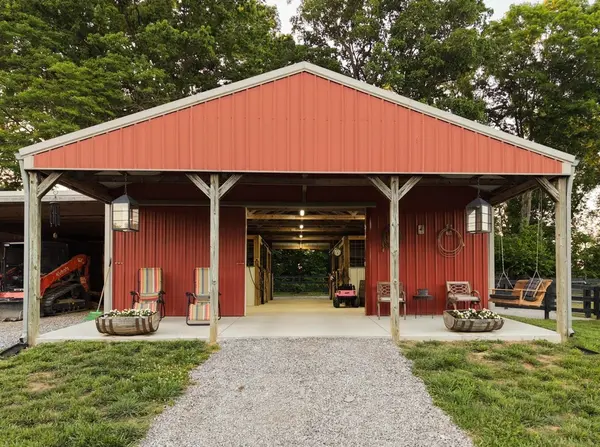 157 Giles Ln, Gallatin, TN 37066