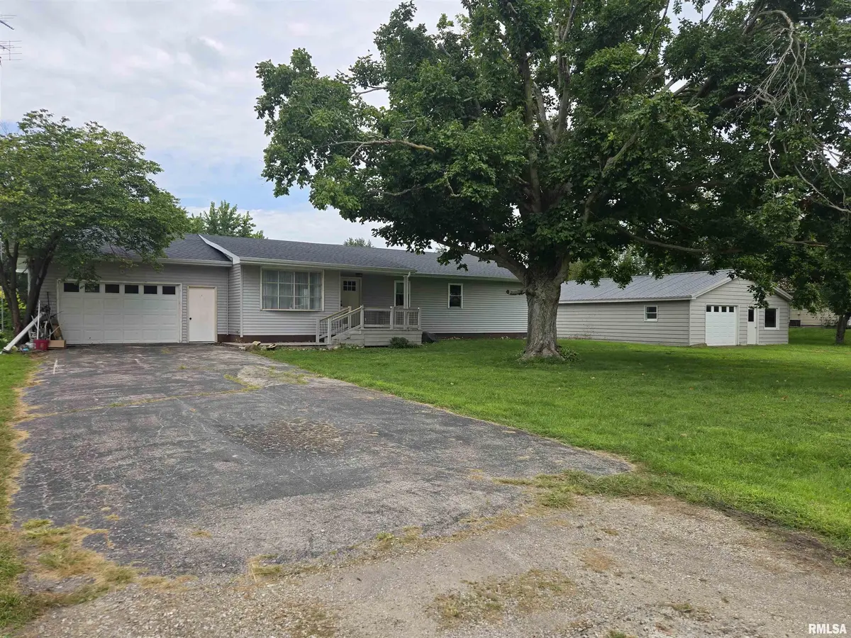 224 W 2ND AVE, La Harpe, IL 61450