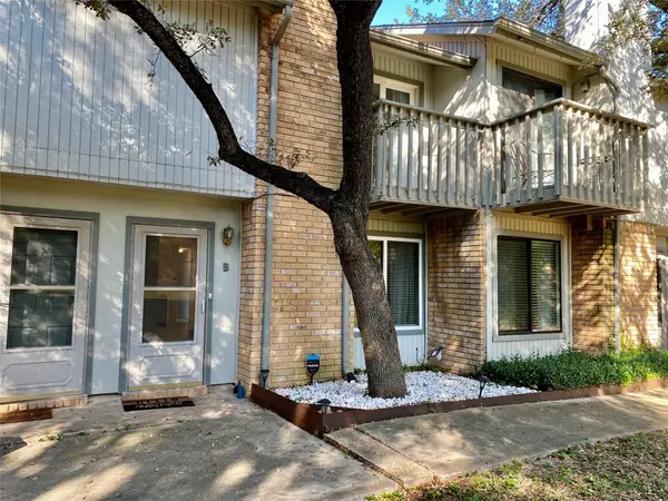4204 Hudson Bend RD #B, Austin, TX 78734
