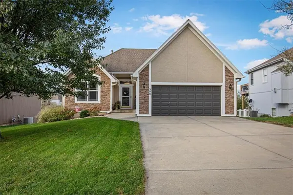 508 S 137th ST, Bonner Springs, KS 66012