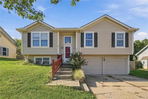 4008 Garland AVE, Leavenworth, KS 66048