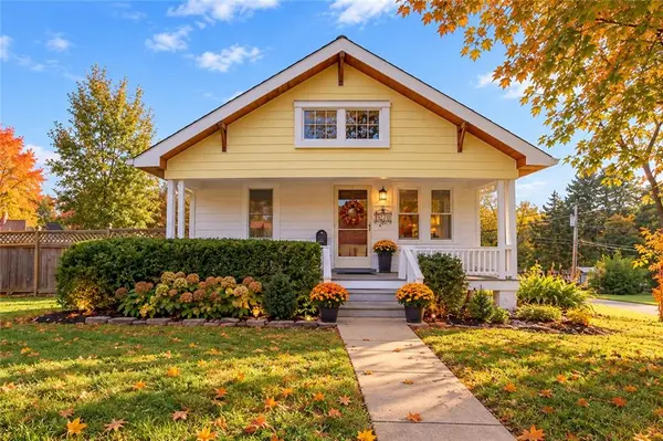 201 N Ash AVE, Independence, MO 64052
