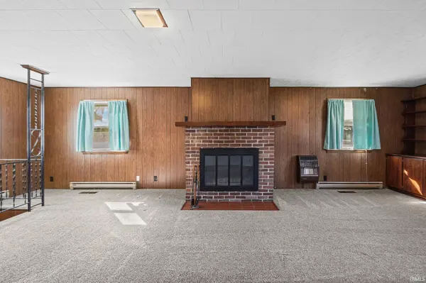 9221 White ST, Clarks Hill, IN 47930