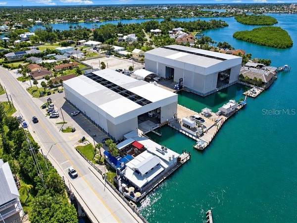 100 CIRCUIT RD #N-124, Nokomis, FL 34275