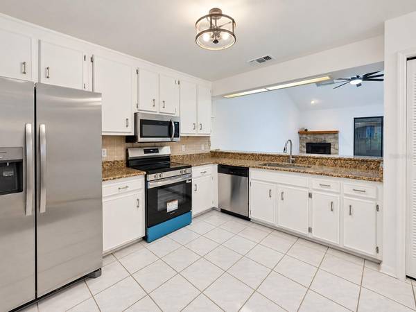 3723 NW 55TH PL, Gainesville, FL 32653