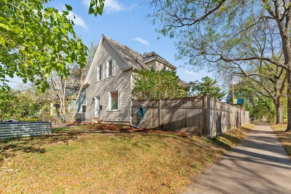 3041 30th AVE S, Minneapolis, MN 55406