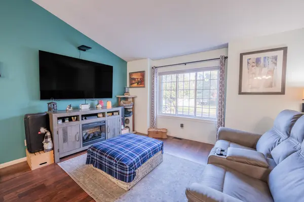 2411 Kenora Pkwy, Eau Claire, WI 54703