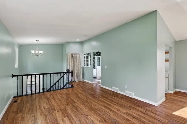 7440 Landau Curve, Bloomington, MN 55438