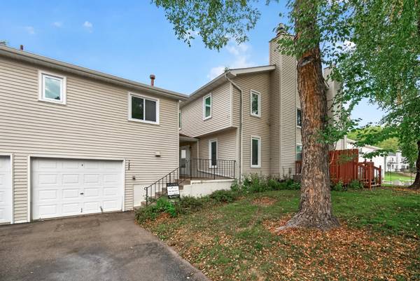 7440 Landau Curve, Bloomington, MN 55438