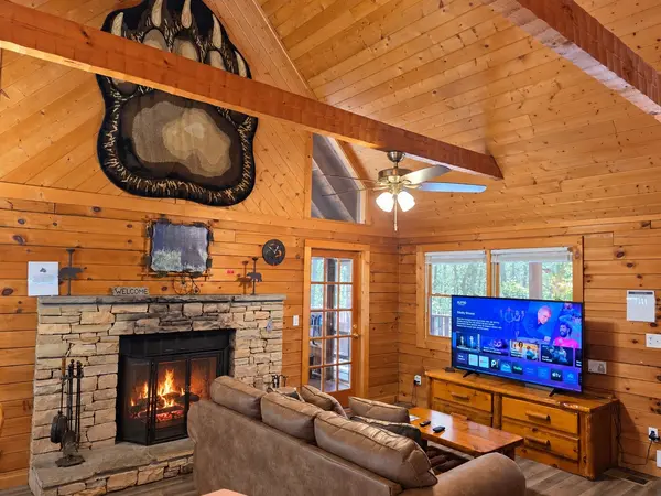 1502 Ridgecrest Dr, Sevierville, TN 37876