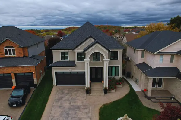 916 Foxbrook CT, Kitchener, ON N2P 2W1