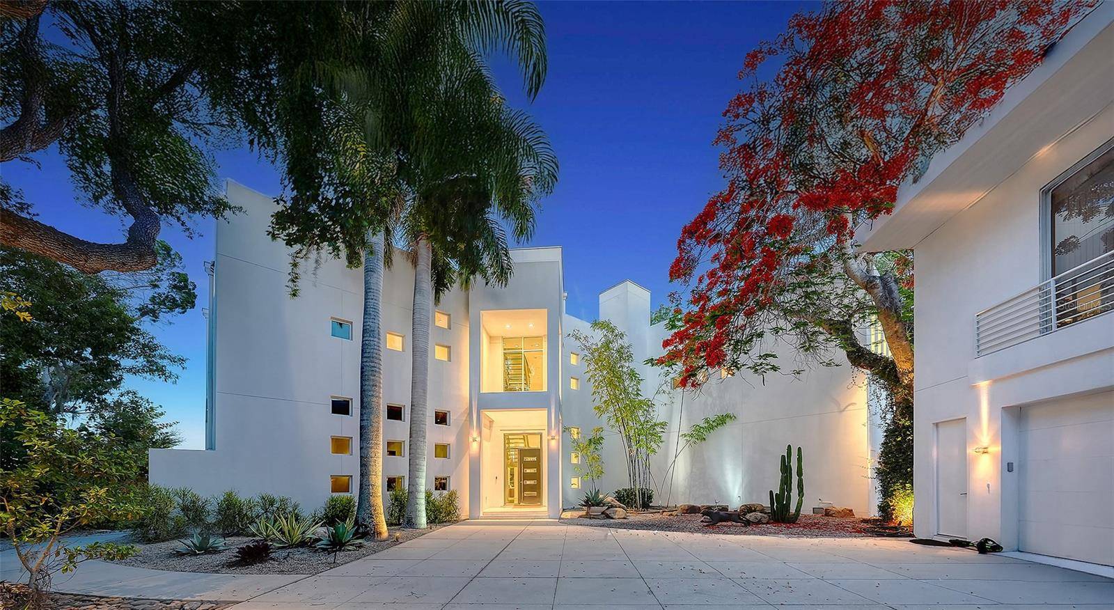 4317 MIDNIGHT PASS RD, Sarasota, FL 34242