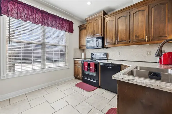 15832 W 61ST ST, Shawnee, KS 66217