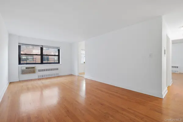 94-10 59th AVE #2D, Elmhurst, NY 11373