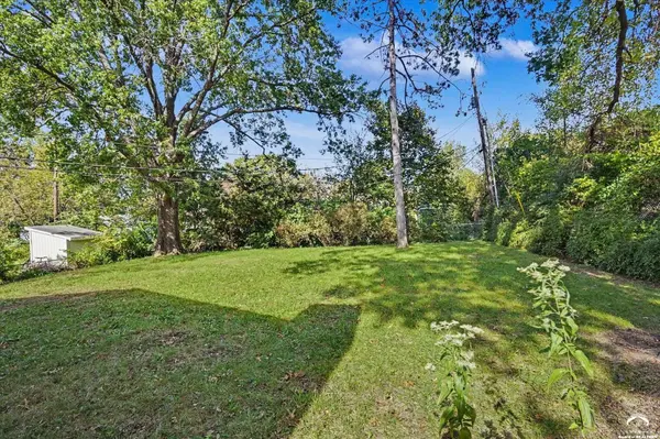 812 W 22nd ST, Lawrence, KS 66046